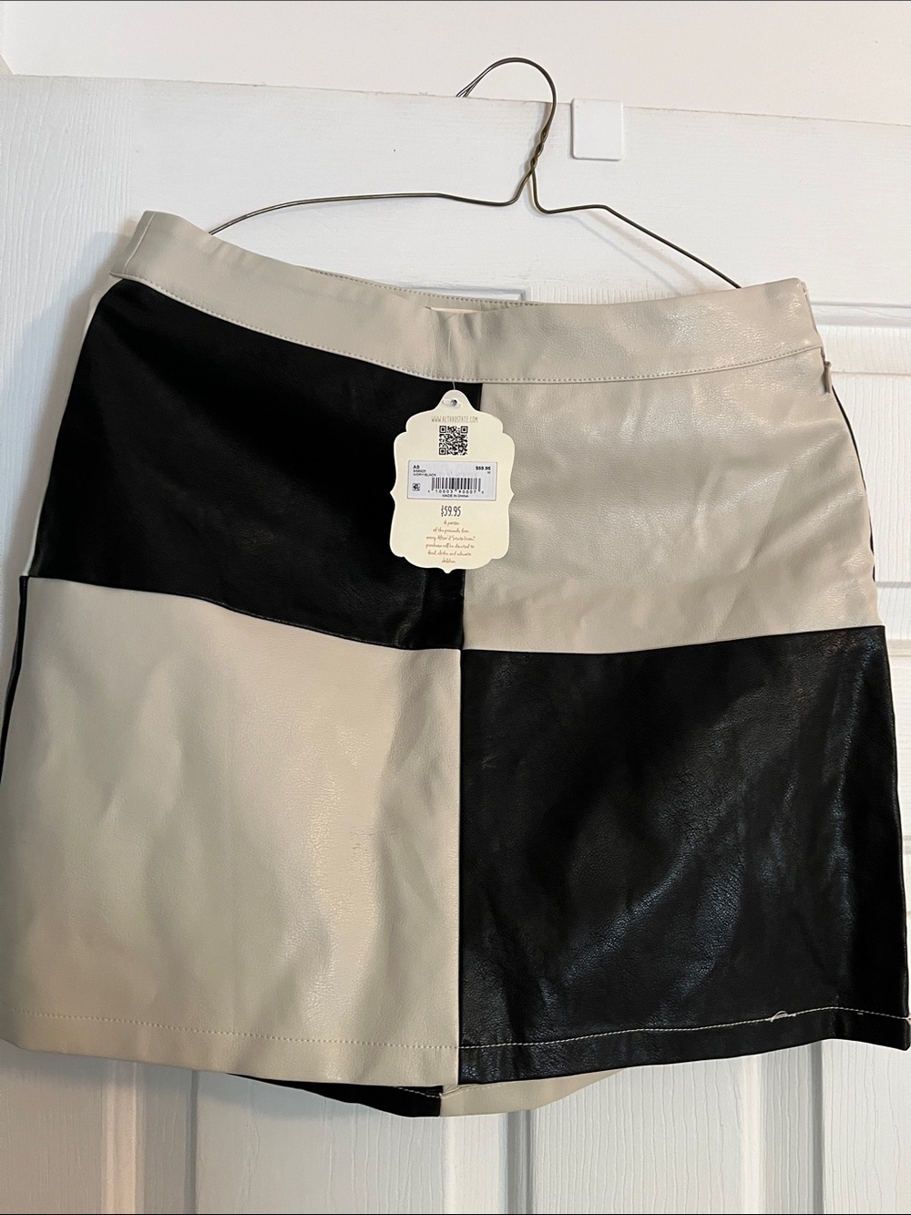 Colorblock Faux Leather Mini Skirt - Black & Cream